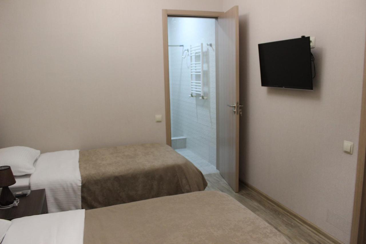 Family Hotel Triston Tbilisi ภายนอก รูปภาพ