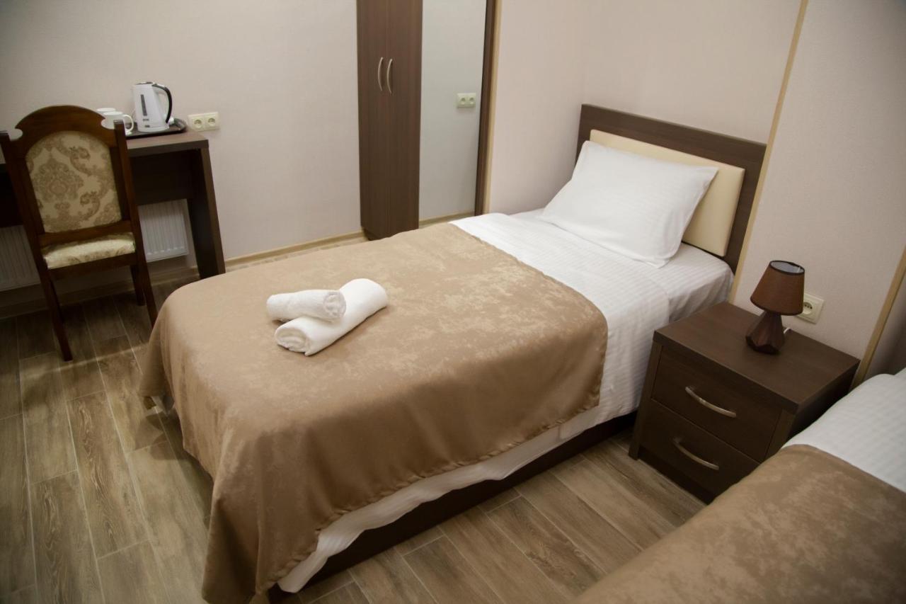 Family Hotel Triston Tbilisi ภายนอก รูปภาพ