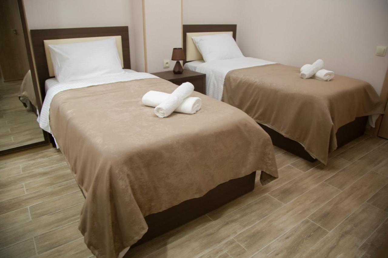 Family Hotel Triston Tbilisi ภายนอก รูปภาพ