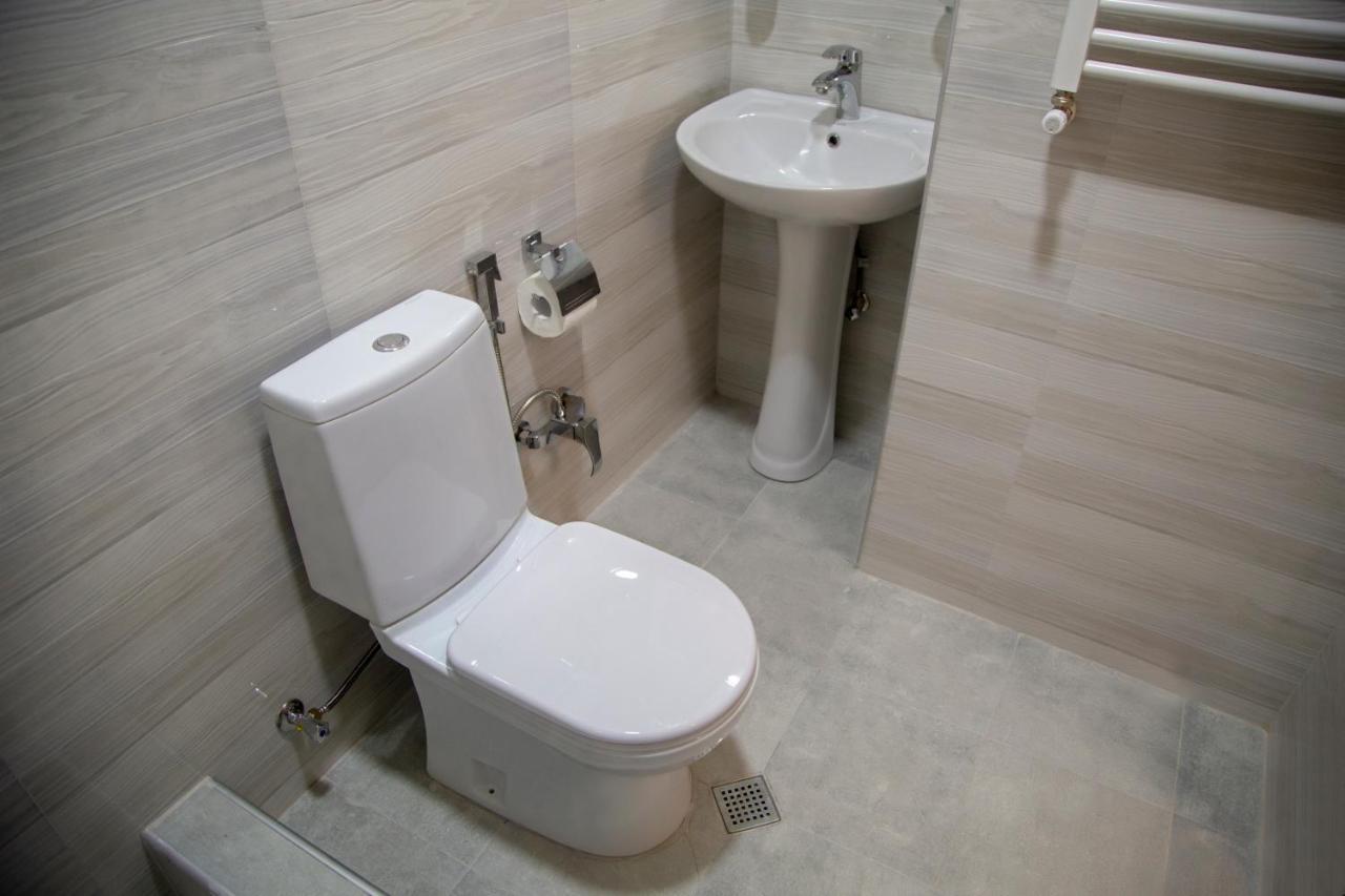 Family Hotel Triston Tbilisi ภายนอก รูปภาพ