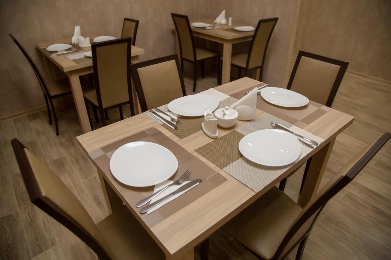 Family Hotel Triston Tbilisi ภายนอก รูปภาพ