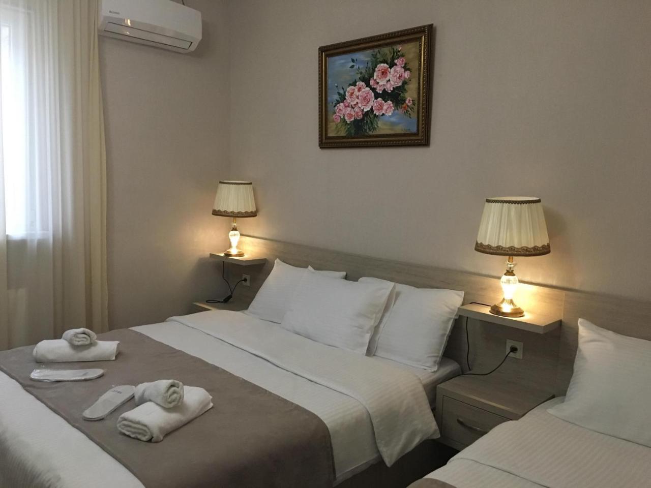 Family Hotel Triston Tbilisi ภายนอก รูปภาพ